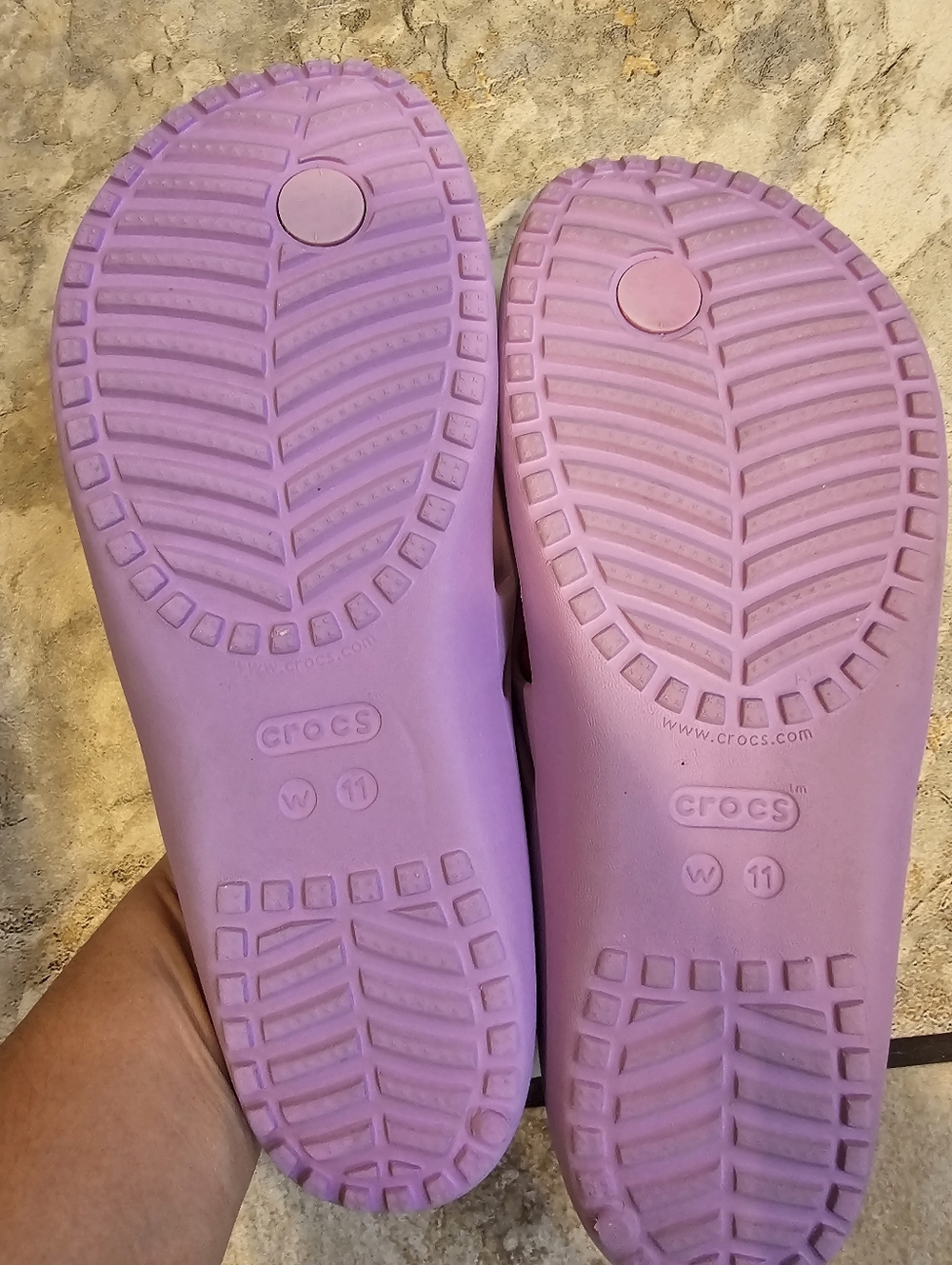 Crocs lavender purple filp flops womens sz 11 Pre-owned - Picture 4 of 5